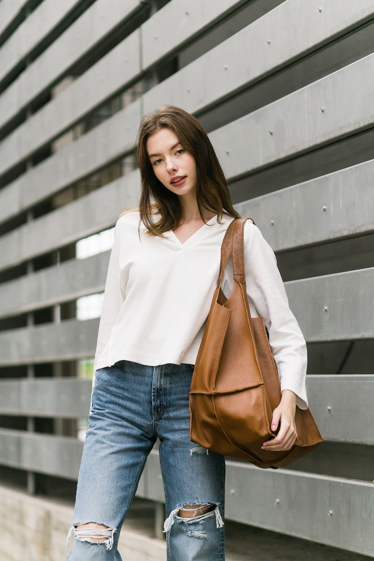 Oversized Tote in Camel Leather